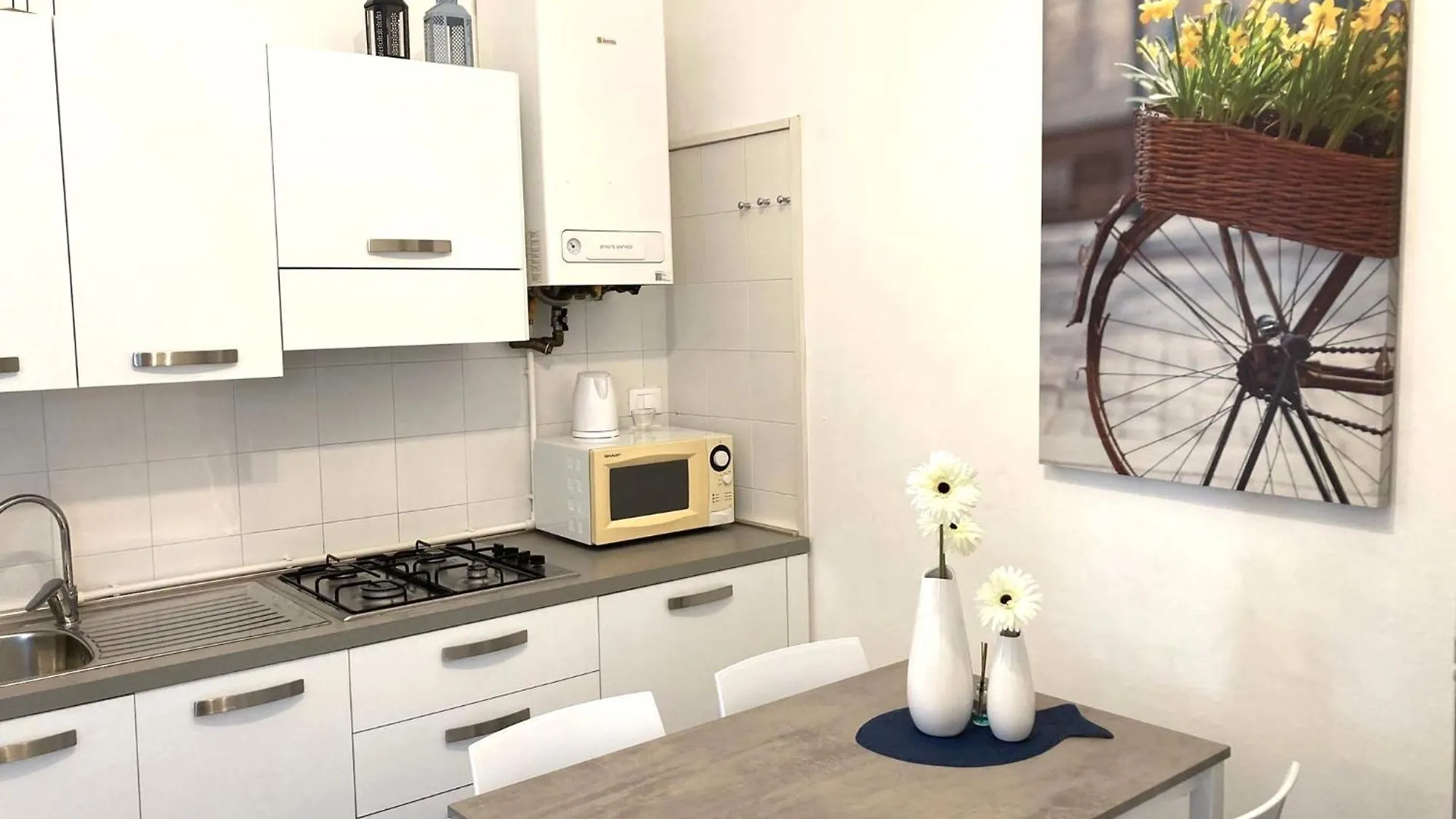 Bilocali Casa De Lazzari - Piazza Brescia - Adria Holiday Jesolo - Family Apartments 0*, Lido di Jesolo